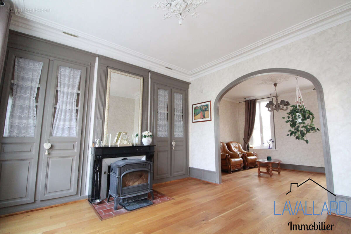 Maison à FLIXECOURT