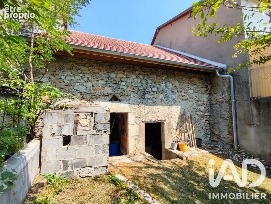 Photo 1 - Maison à VIRIEU-LE-GRAND