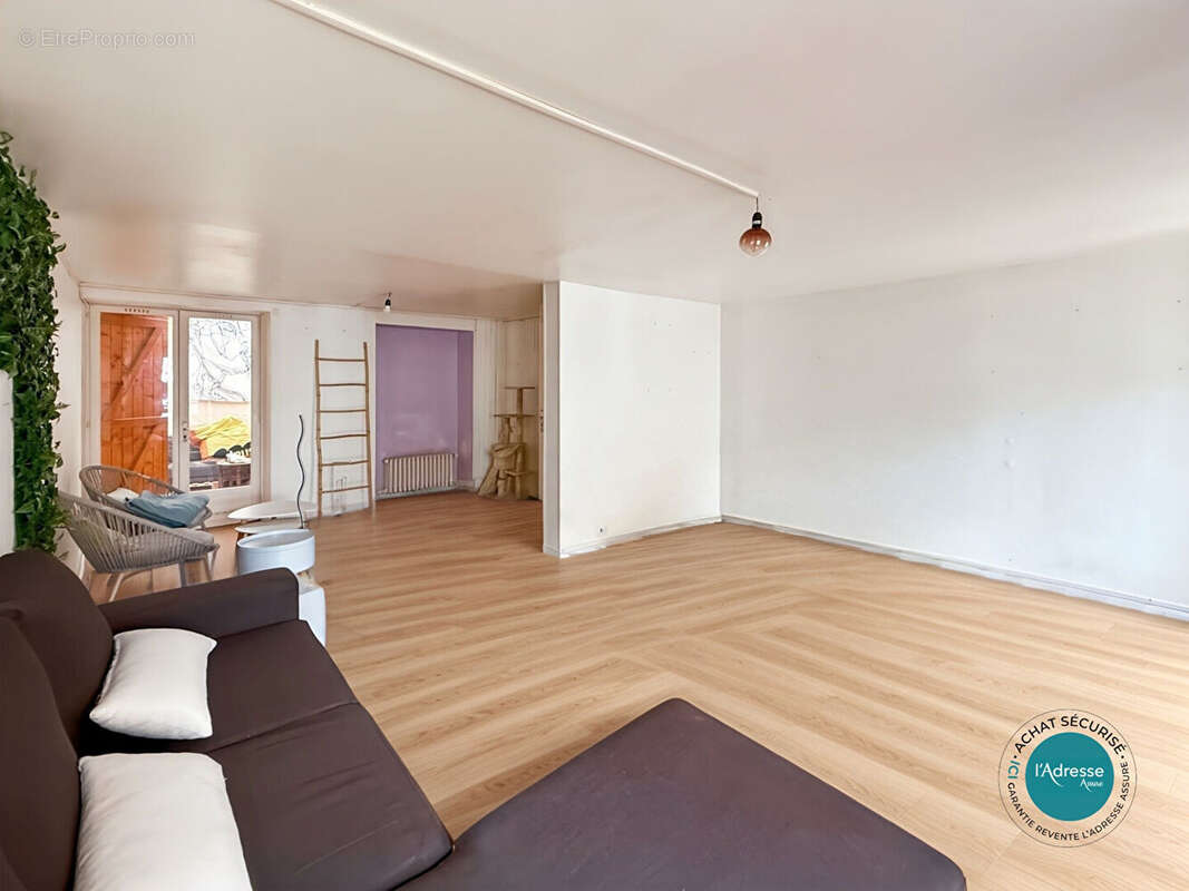 Appartement à MENNECY