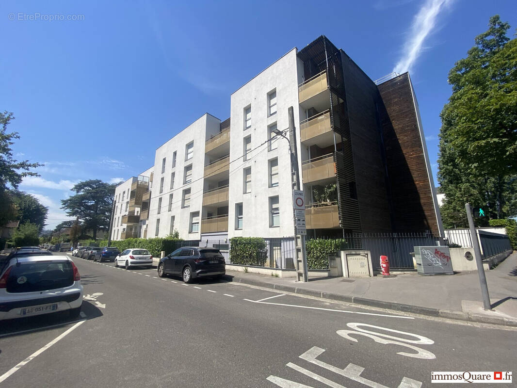 Appartement à BRON