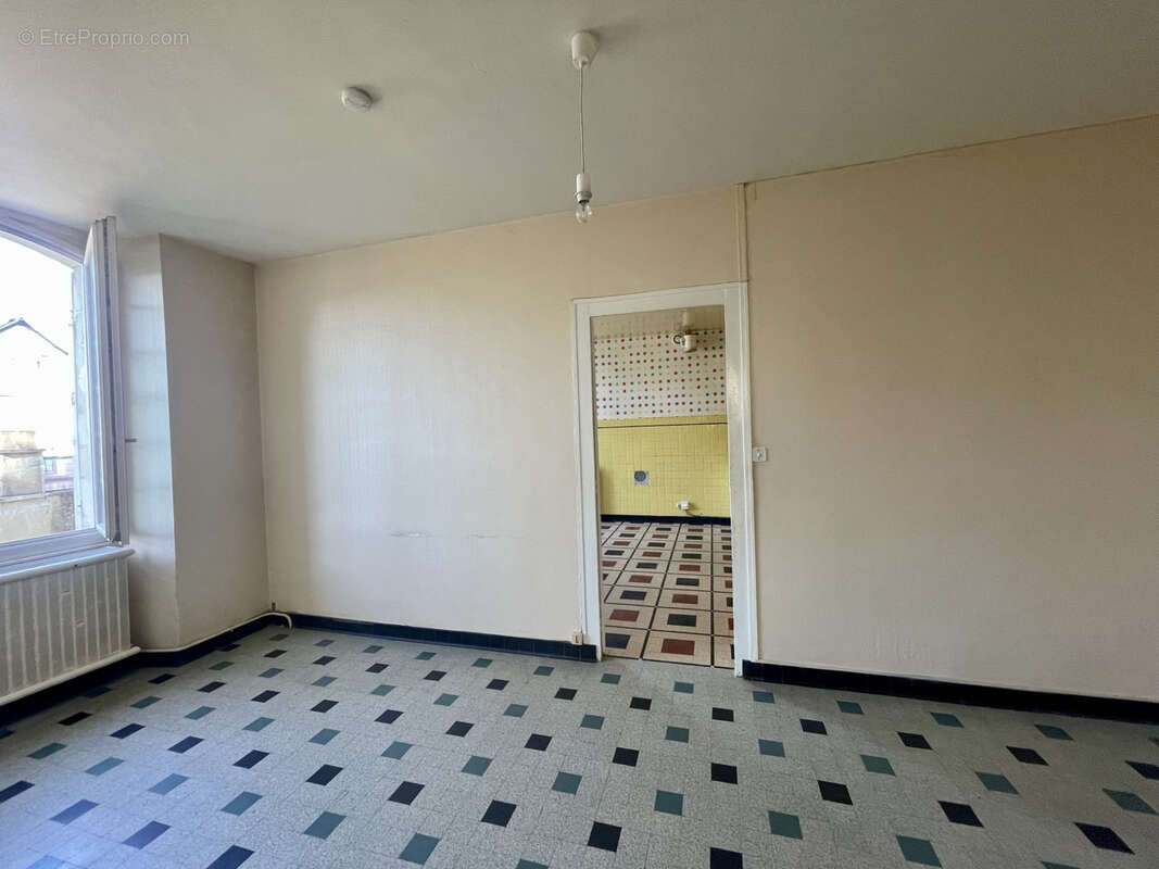 Maison à SABLE-SUR-SARTHE