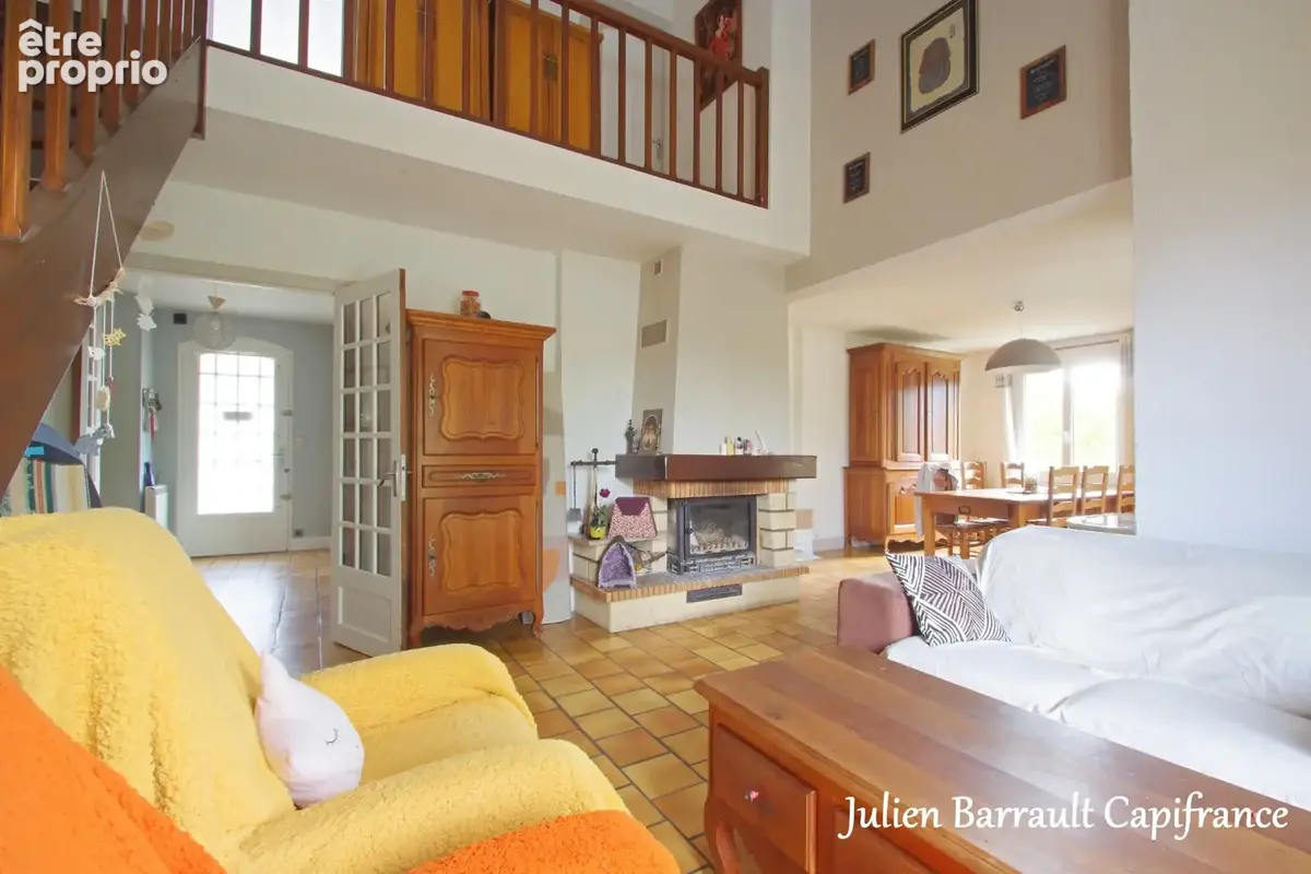 Maison familiale de 127,48 m² avec 5 chambres sur un terrain clos de 1133 m² - photo 3