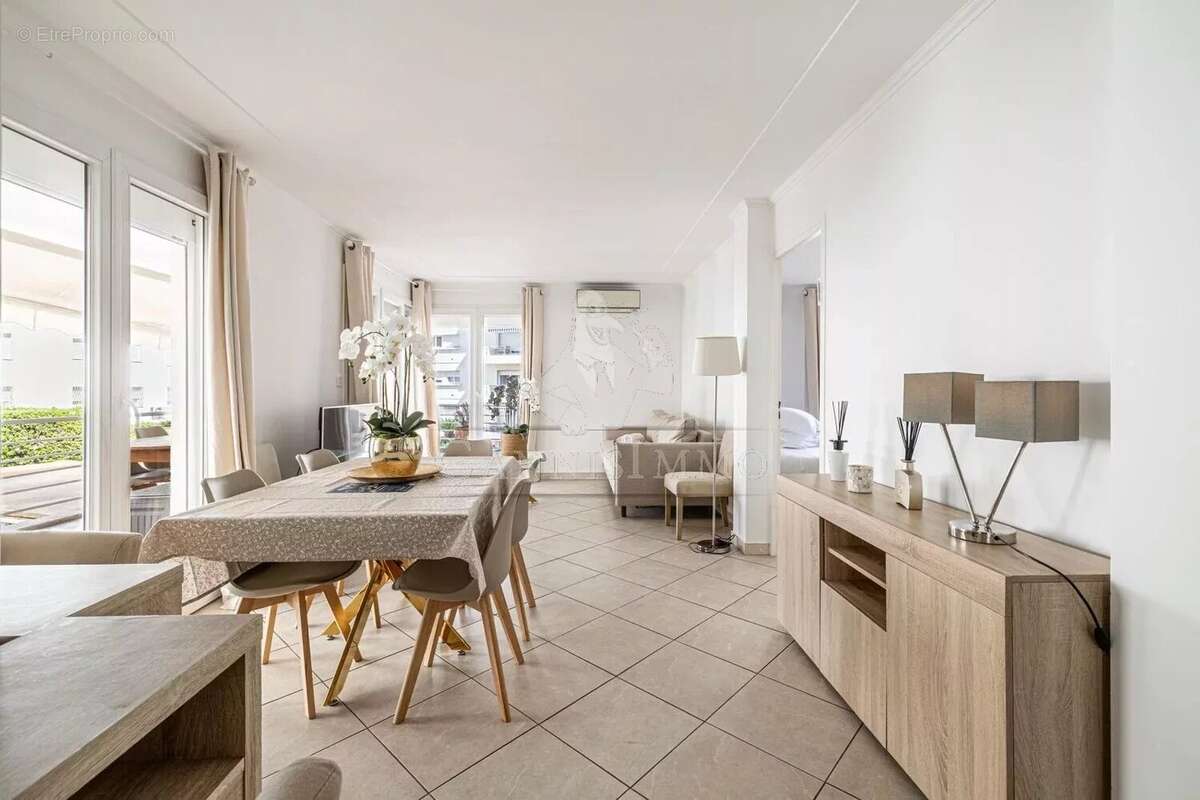 Appartement à CANNES