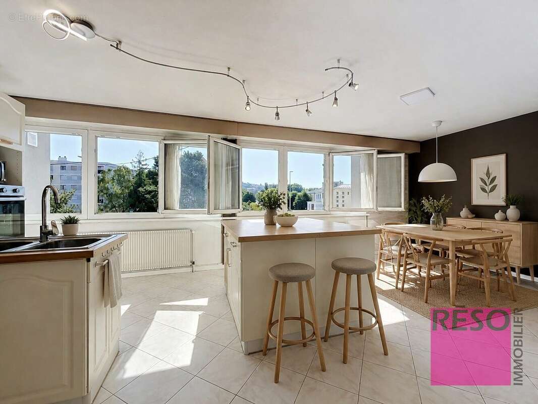 Appartement 142 m² à Annemasse  - photo 4
