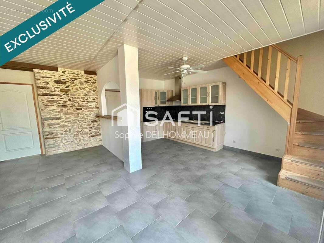 Maison 108 m² à Saint-Paul-Mont-Penit  - photo 2