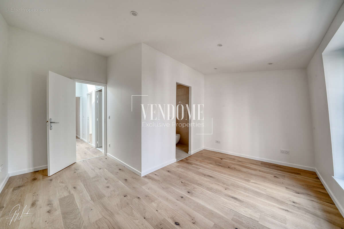 Appartement à SURESNES