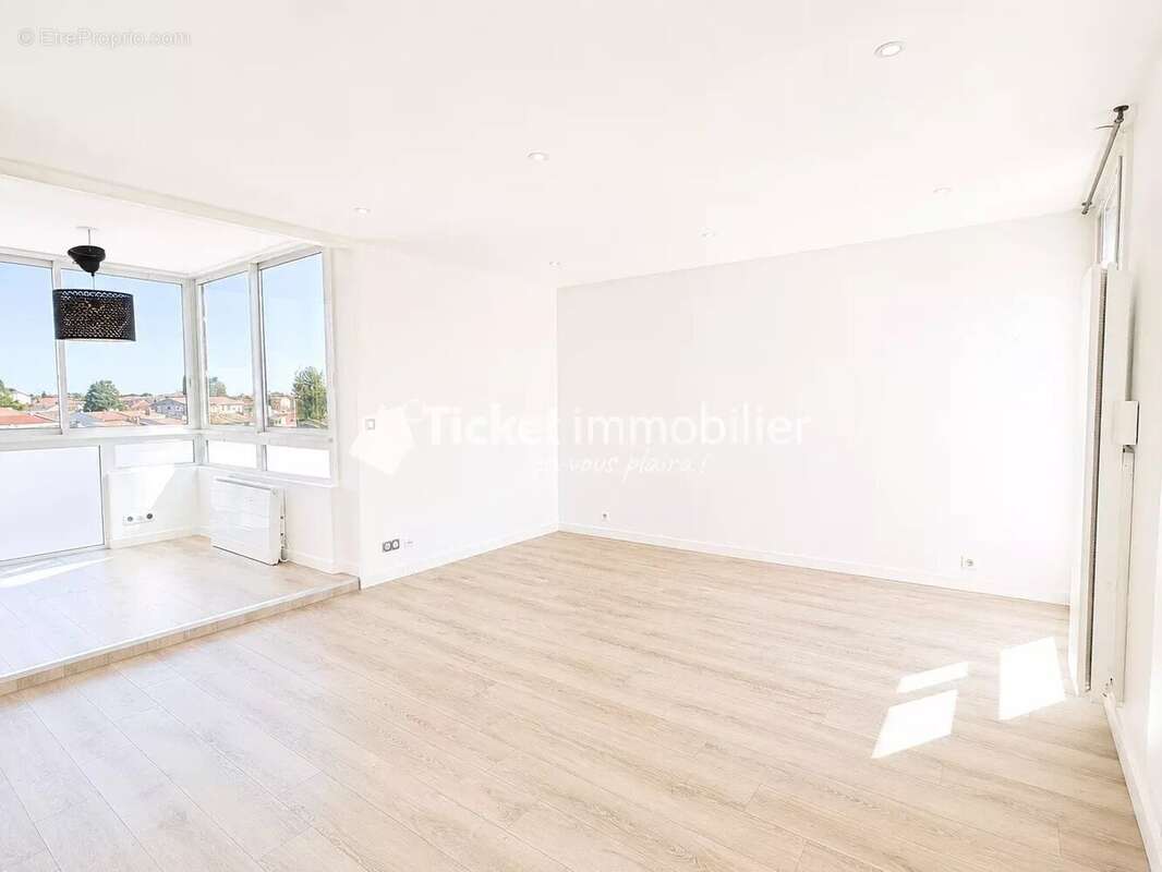 Appartement Cugnaux 4 pièces 90 m² – Traversant et avec un garage - photo 2