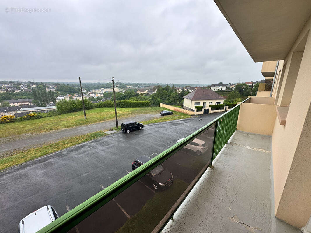 Appartement à PONT-HEBERT
