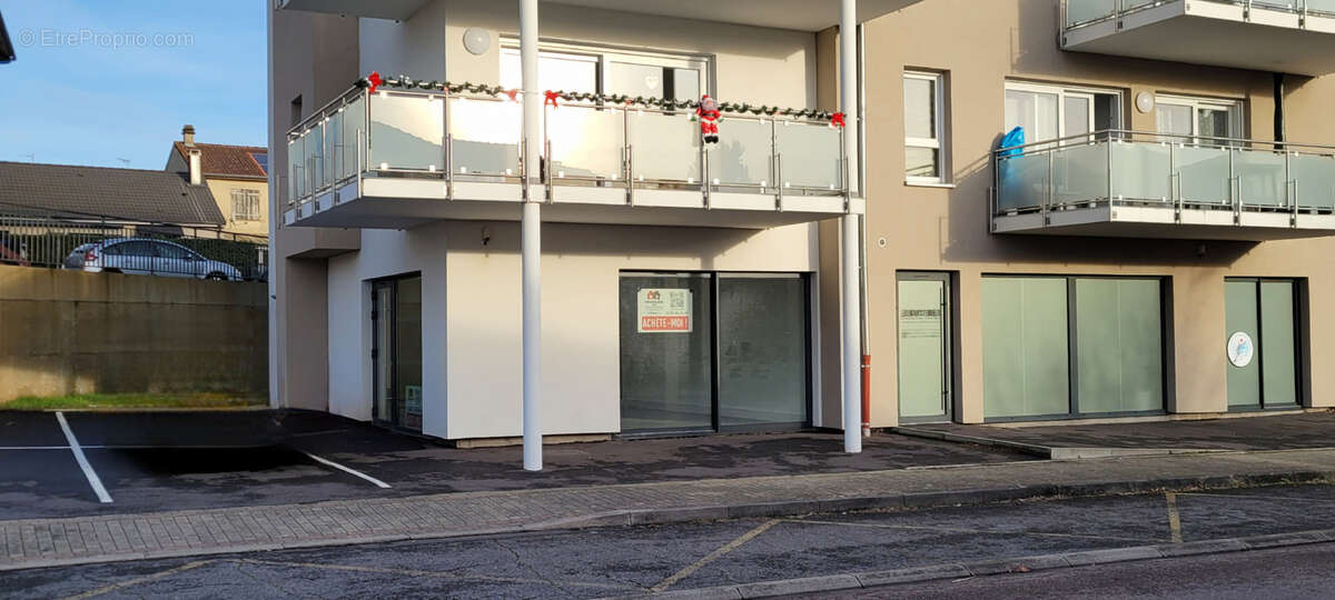 Commerce à FALCK