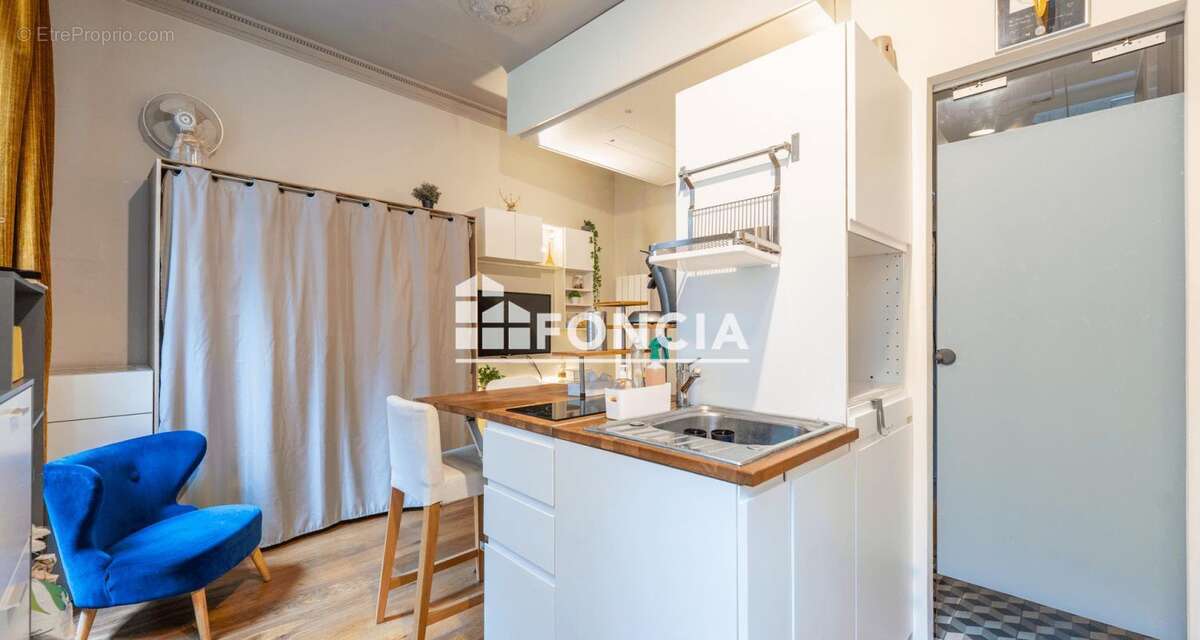 Appartement à PARIS-19E