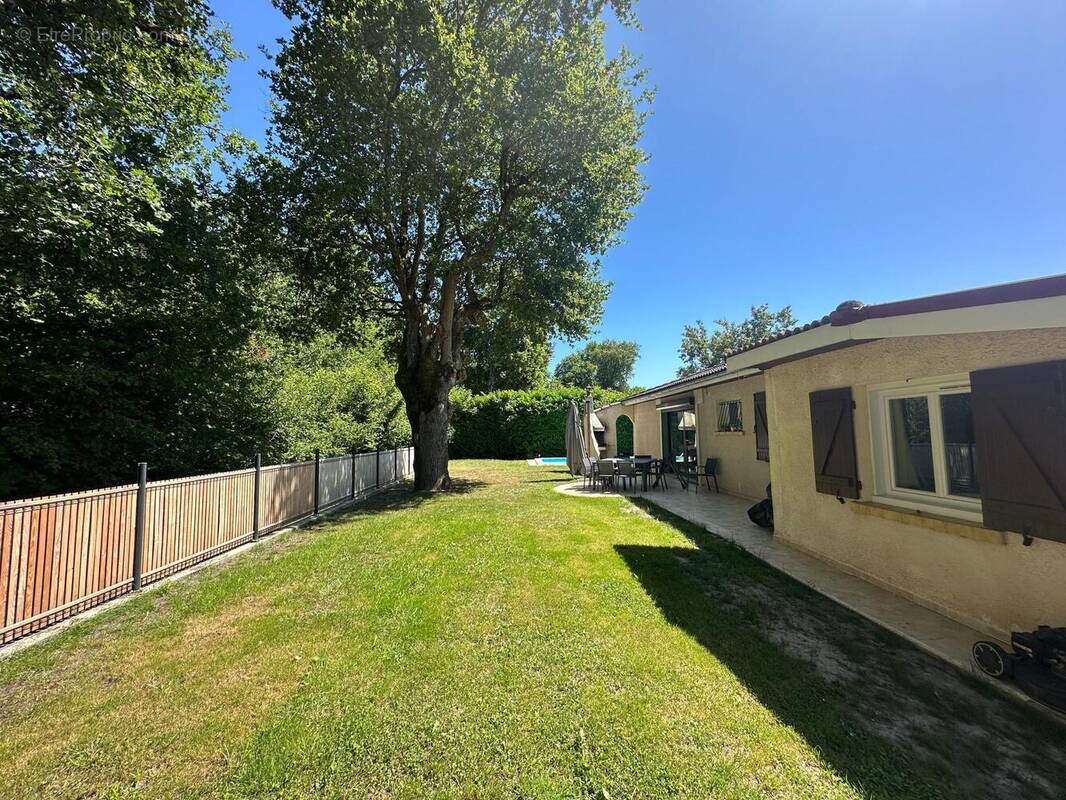 Photo 1 - Maison à FARGUES-SAINT-HILAIRE