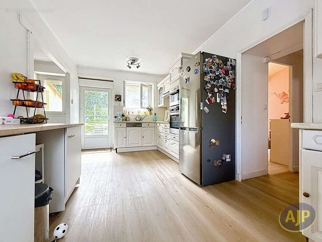 Maison Sainte Pazanne 74 m2 + grand garage - photo 7