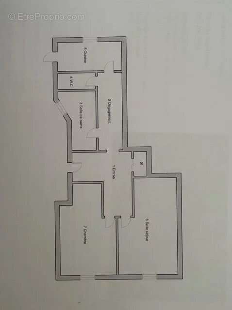 Appartement à PARIS-17E