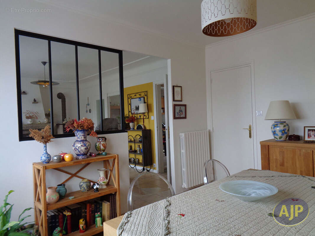 Maison Cruguel 8 pièce(s) 128 m2 - photo 8