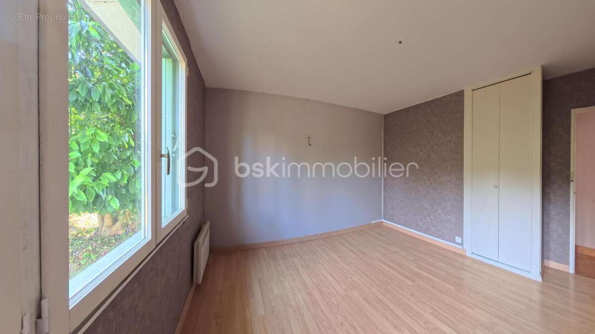 Maison 84 m2. Plain-pied de charme avec Jardin Arboré & Double Garage - photo 14