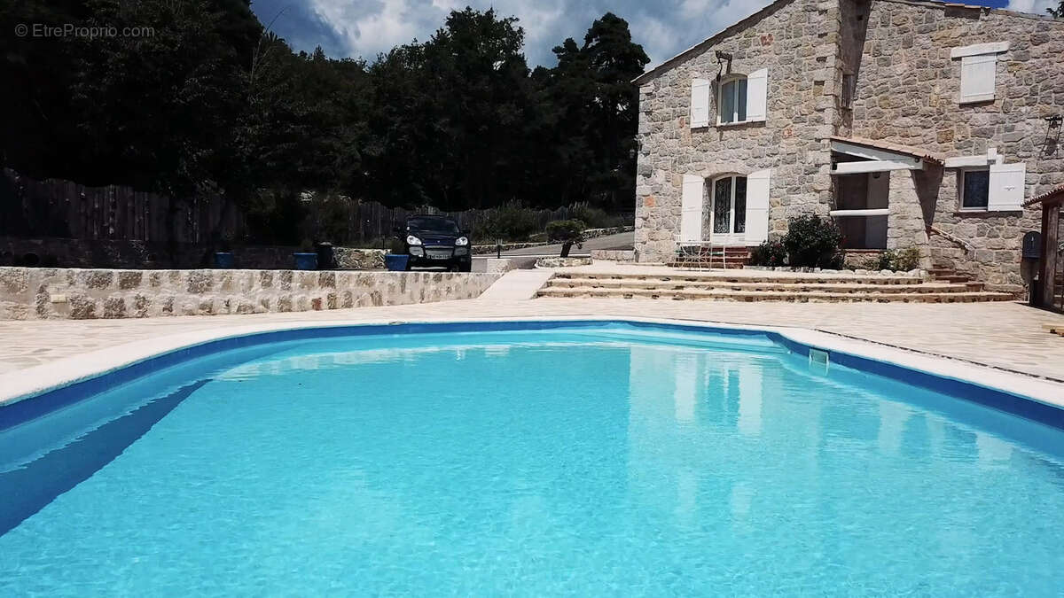 Maison à LUCERAM