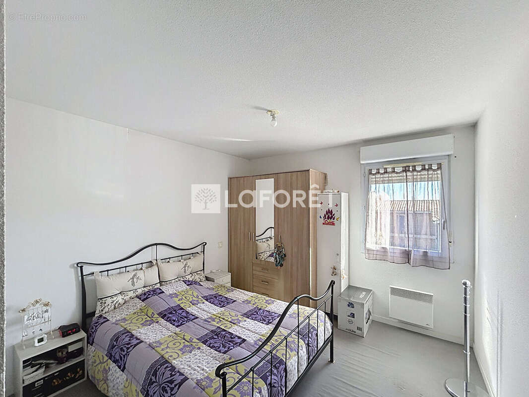 À vendre - Appartement T2 48 m² (loi Carrez) loué dans une résidence sécurisée - photo 3
