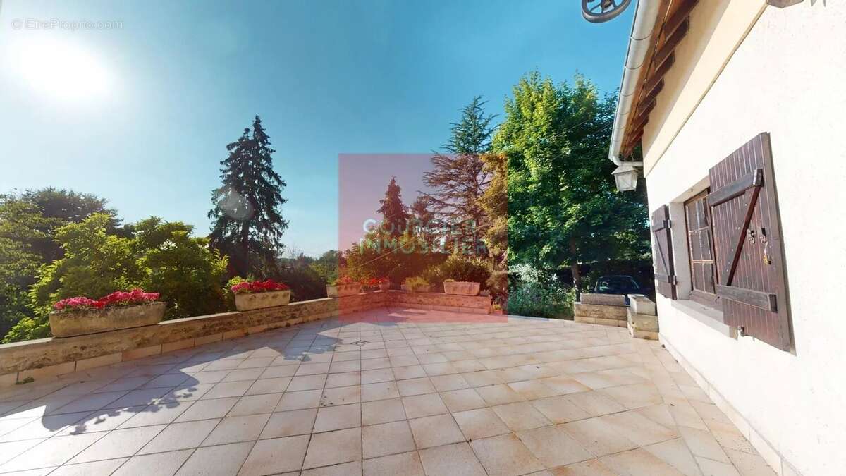 Maison à JOUARS-PONTCHARTRAIN