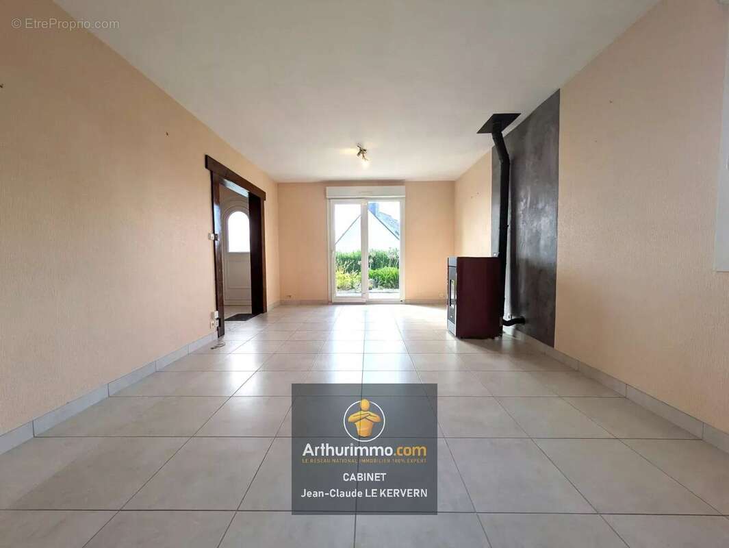 Maison à SAINT-DONAN