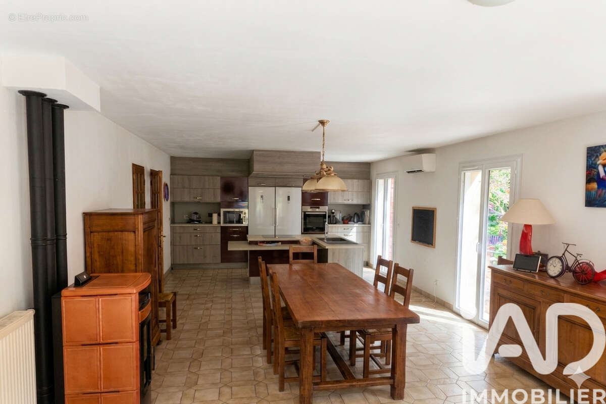 Maison 174 m² à Guiry-En-Vexin  - photo 3