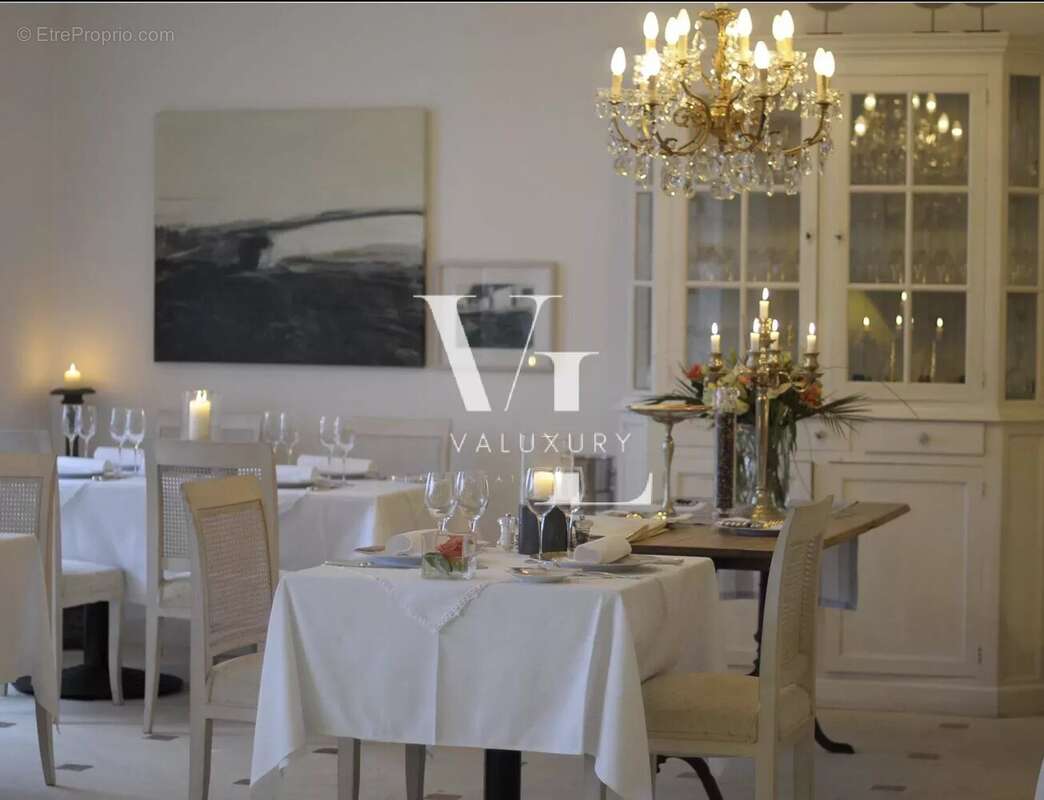 Maison 614 m² à Grimaud  - photo 27