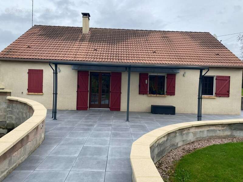 Maison à SAINT-GERMAIN-DE-LIVET