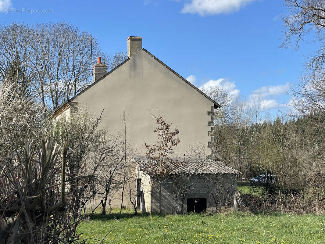 Maison à MARCILLAT-EN-COMBRAILLE