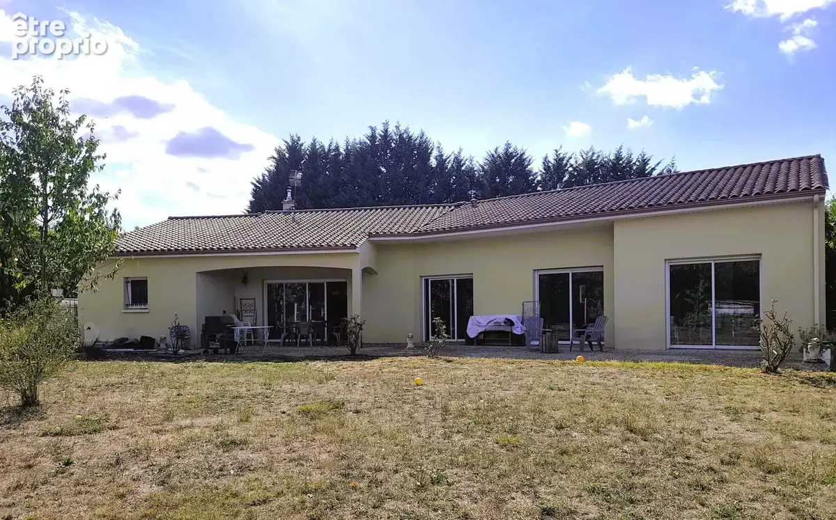 Maison à LA ROCHEFOUCAULD