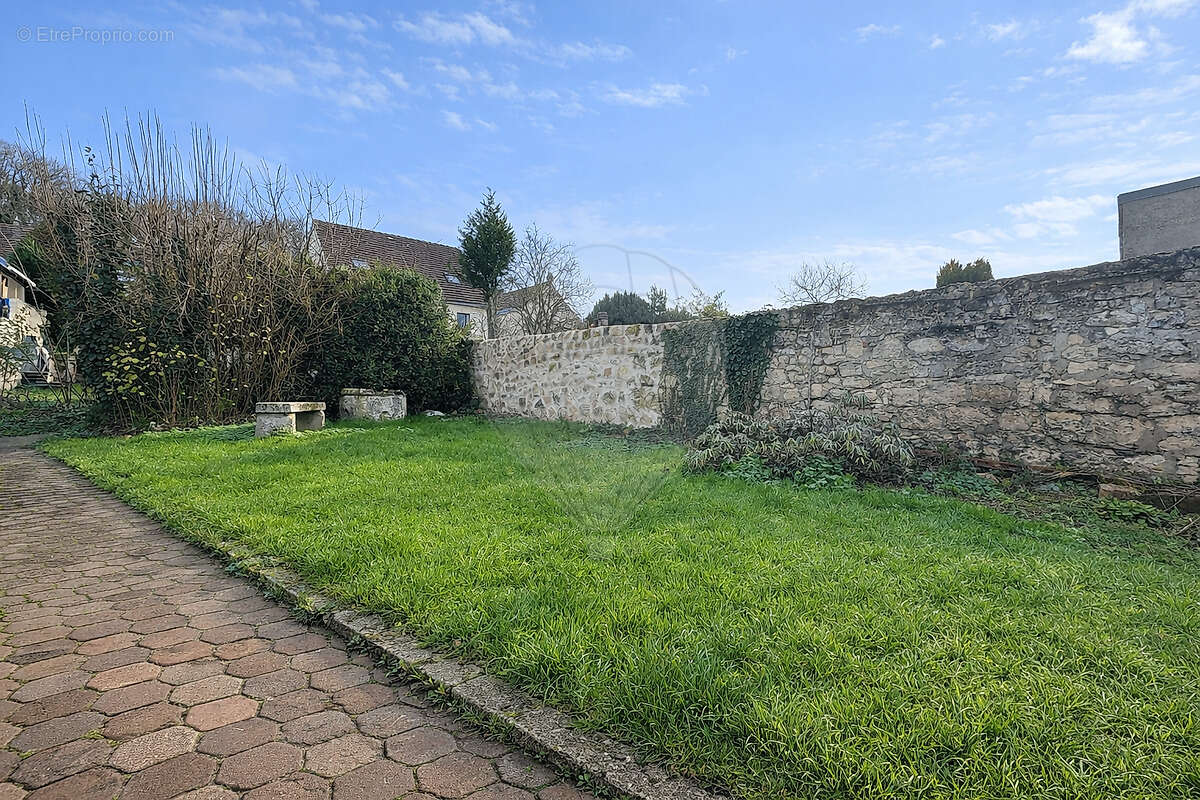 Maison à PONT-SAINTE-MAXENCE