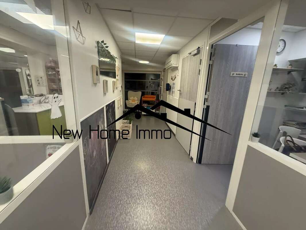 Commerce à MARSEILLE-9E