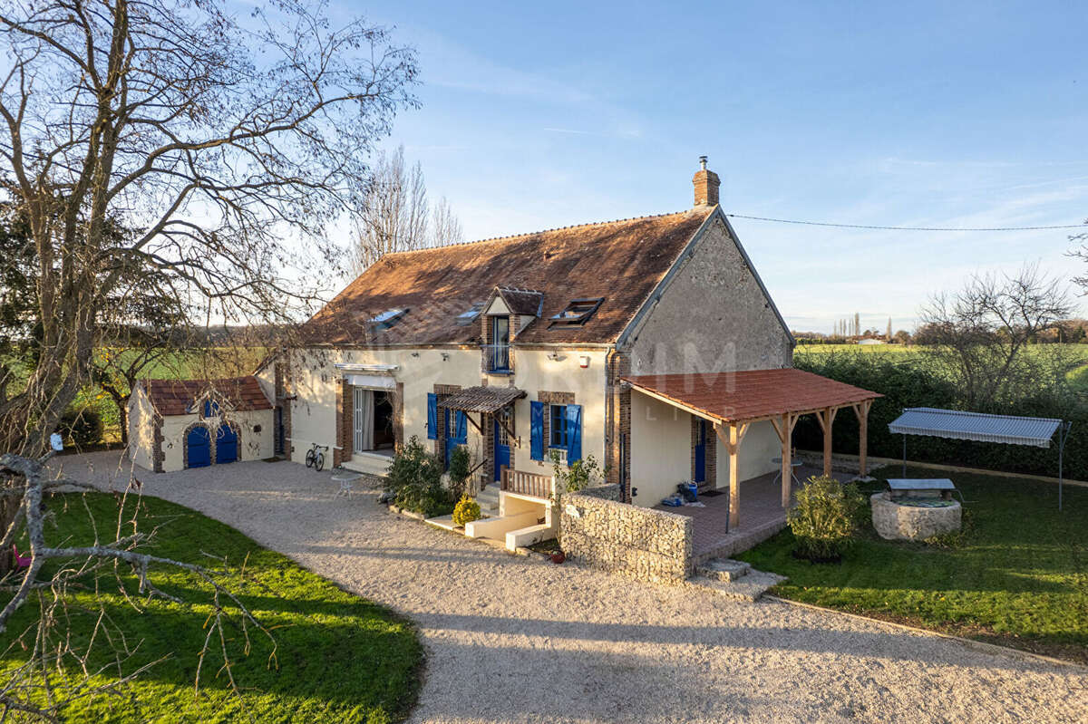 Maison à EGRISELLES-LE-BOCAGE