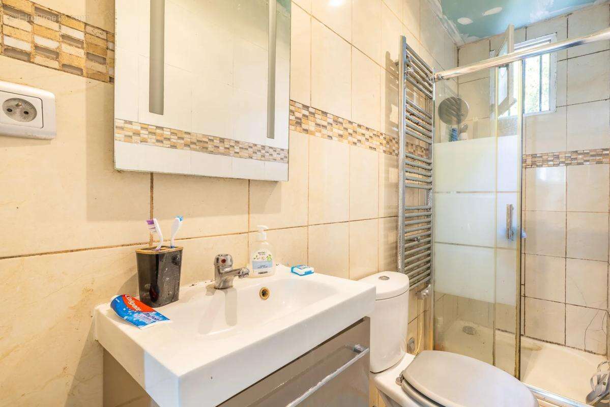 T2 37m² loué avec terrasse • Proche des commodités - photo 6