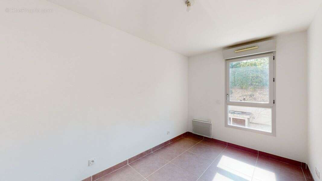 Appartement à MARSEILLE-4E