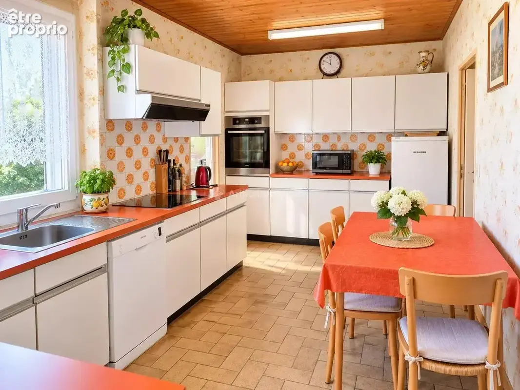 MAISON DE 220M2 + 2 parcelles constructibles - photo 4
