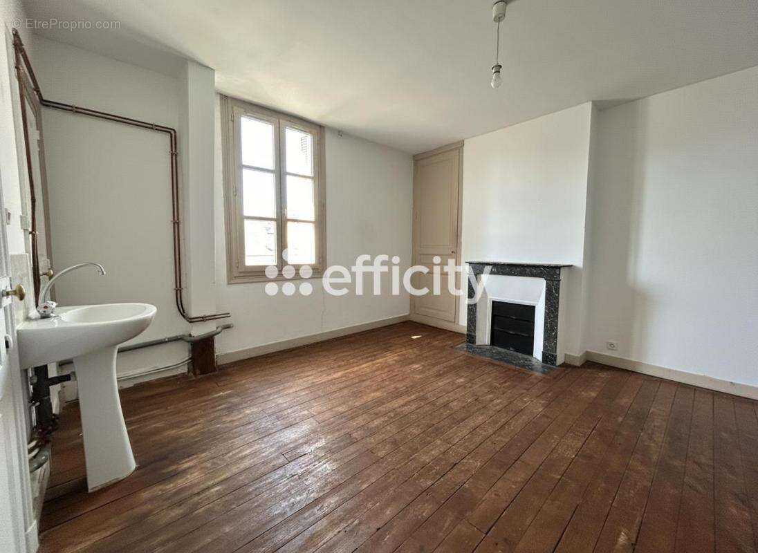 Maison 180 m² à Tours  - photo 11