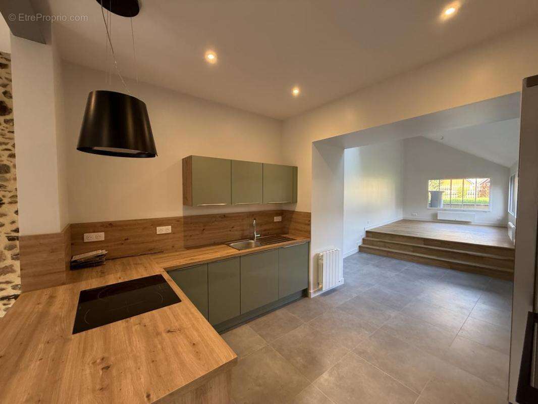 Maison à SAINT-SULIAC