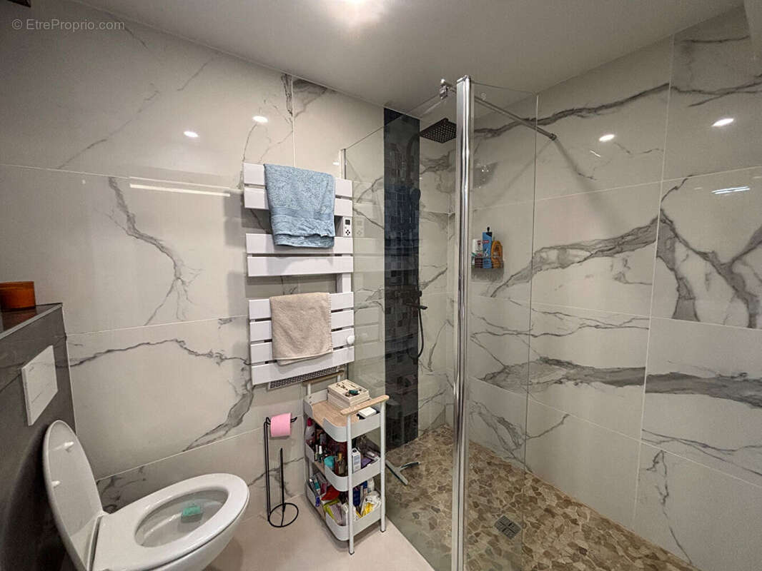 Appartement à AURIOL