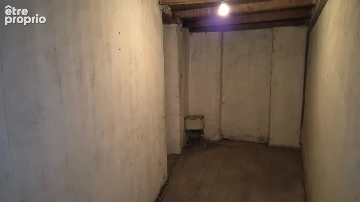 Corps de Ferme à rénover de 500 m2, proche commerces, beaucoup de dépendances - photo 20