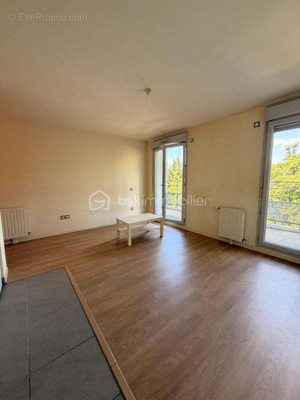 Appartement à ROMAINVILLE