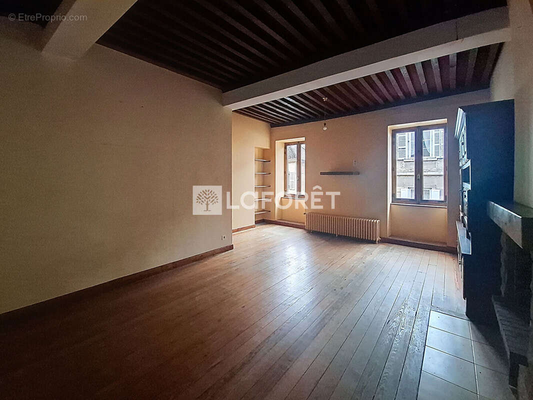 Appartement à BELLEVILLE