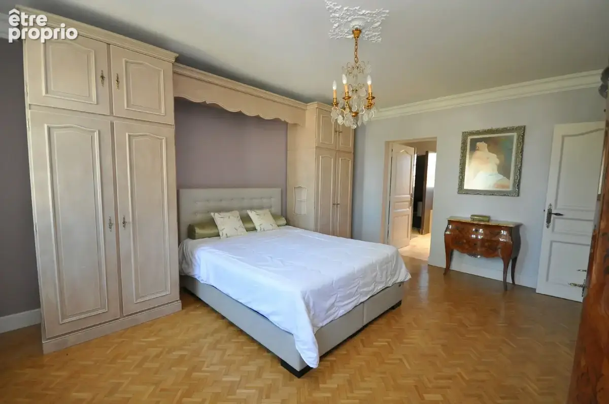 Maison 10 pièces 236 m² à vendre à Boissy-Sous-Saint-Yon (91790) - photo 8