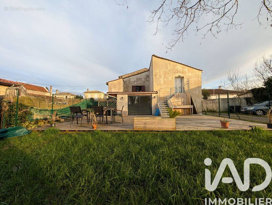 Photo 1 - Maison à SAINT-LOUIS-DE-MONTFERRAND