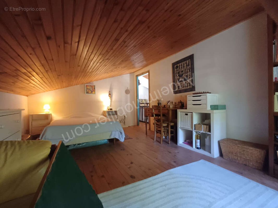 Villa avec garage et jardin sur 1,2 ha - photo 11