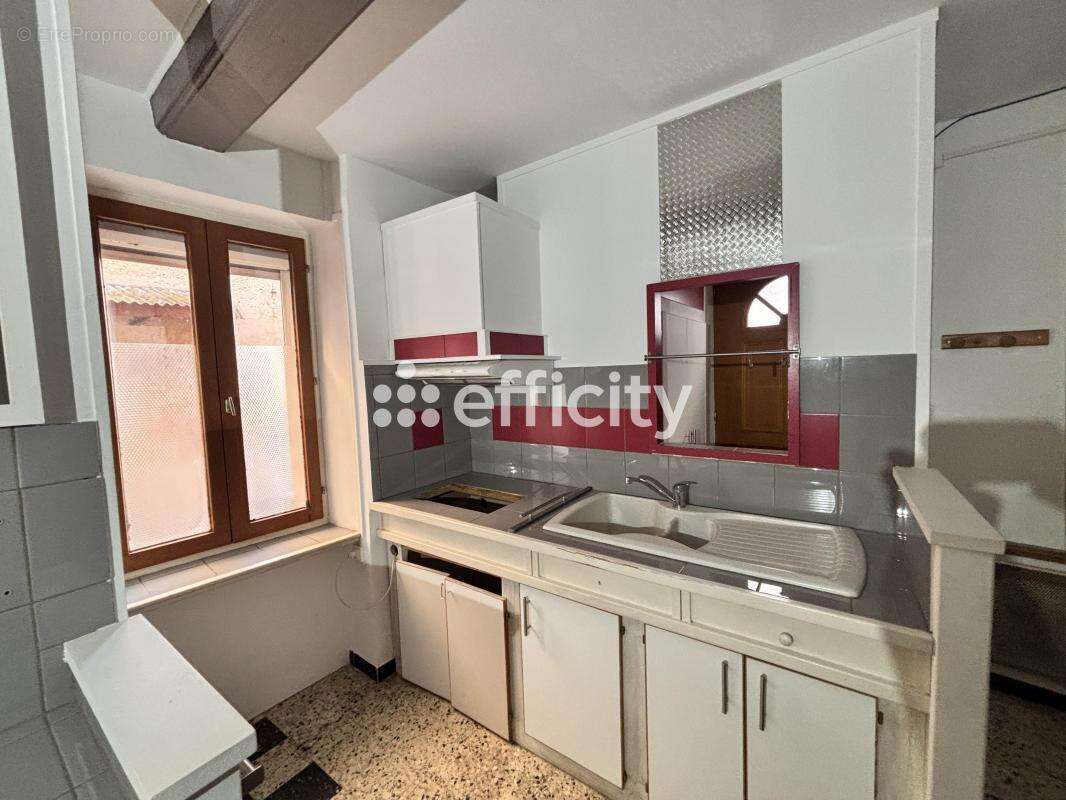 Appartement à SAINT-GENIS-LAVAL