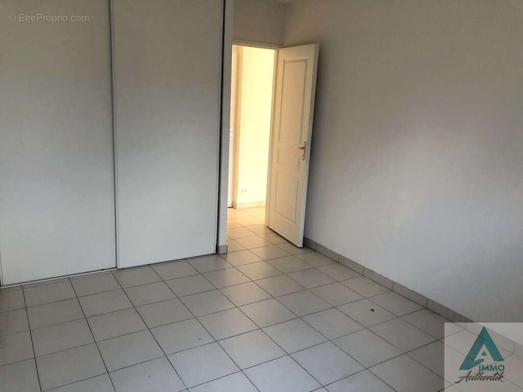 Appartement à PLAN-D'AUPS-SAINTE-BAUME