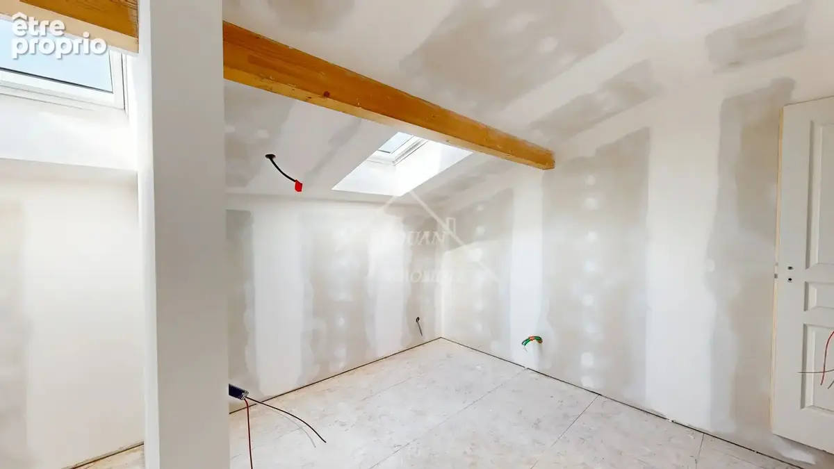 Maison 3 chambres en pleine transformation, à personnaliser, BOURBON L'ARCHAMBAULT - photo 15
