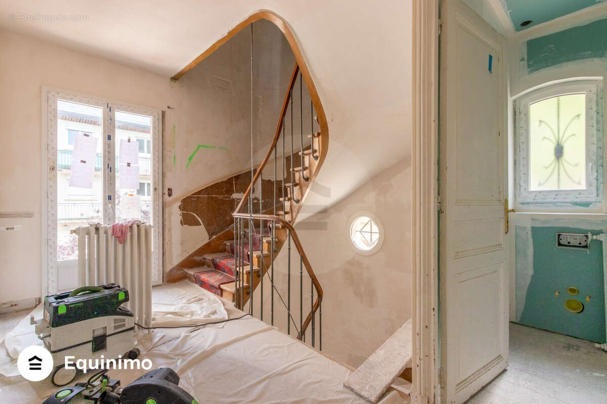 Maison à ASNIERES-SUR-SEINE