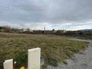 Terrain à VILLENEUVE-DE-BERG