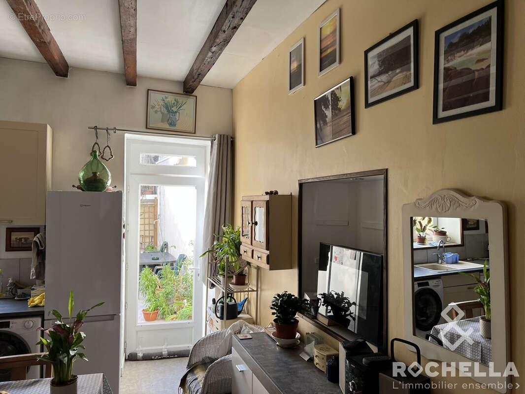 Maison 130 m² à Saint-Jean-D'angely  - photo 4