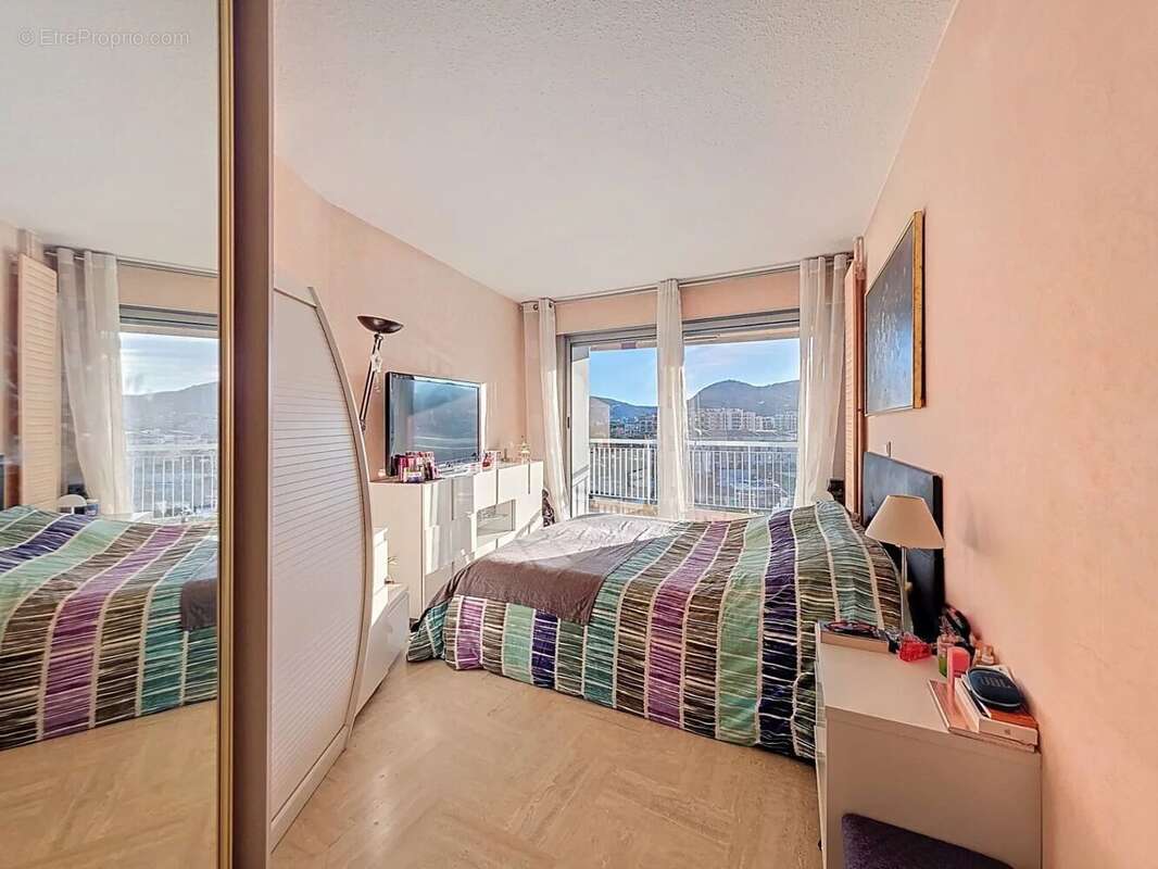 Appartement à MANDELIEU-LA-NAPOULE